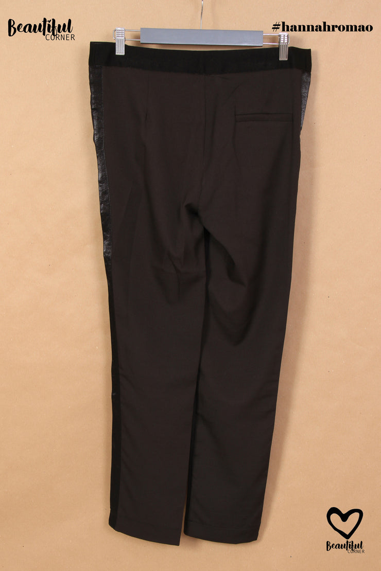 Pantalon noir type costume	#collectionIRL